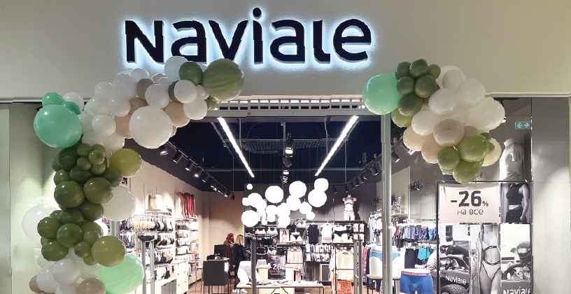 Store in “DREAM” shopping mall-image